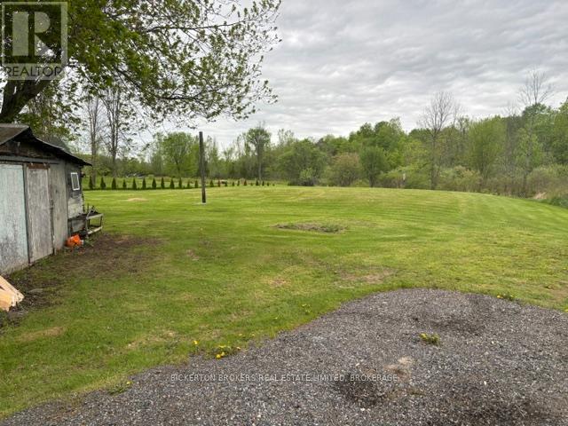 798 RUSSELL ROAD - 7