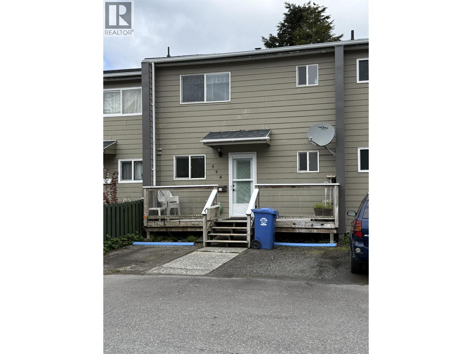 594 E 4TH AVENUE - 2