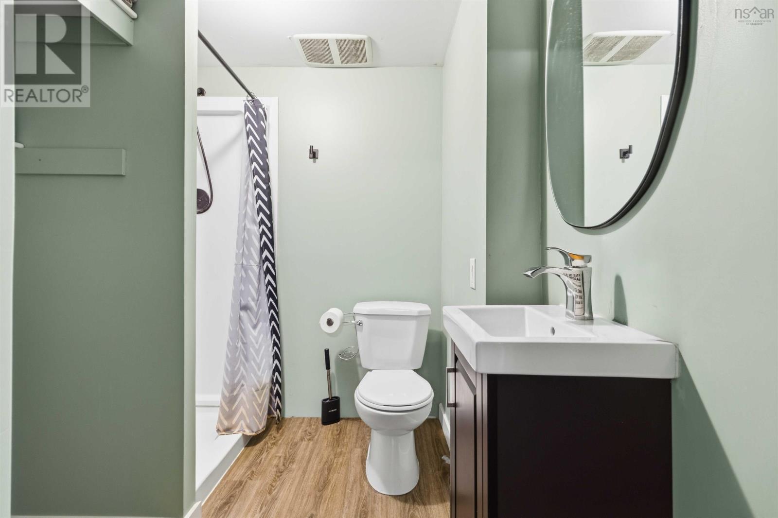 218 Greenwood Avenue - 27