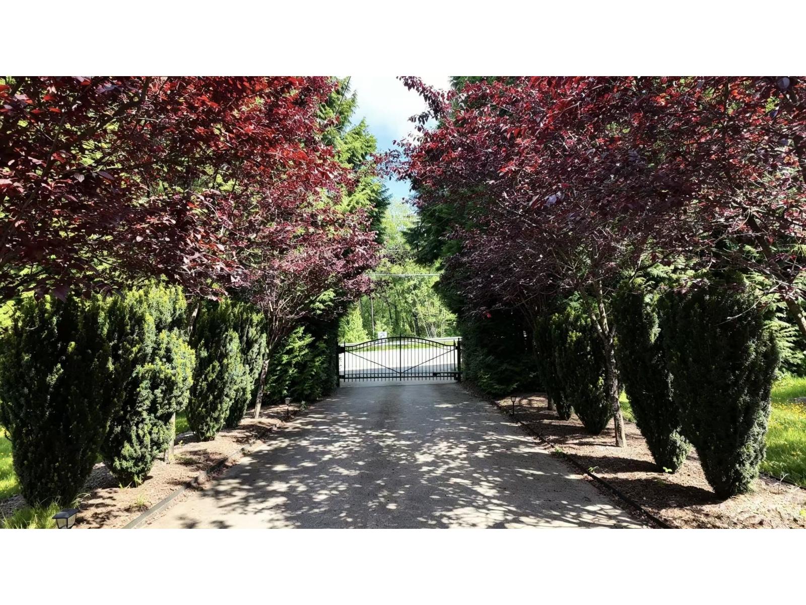 18640 32 Avenue - photo 2