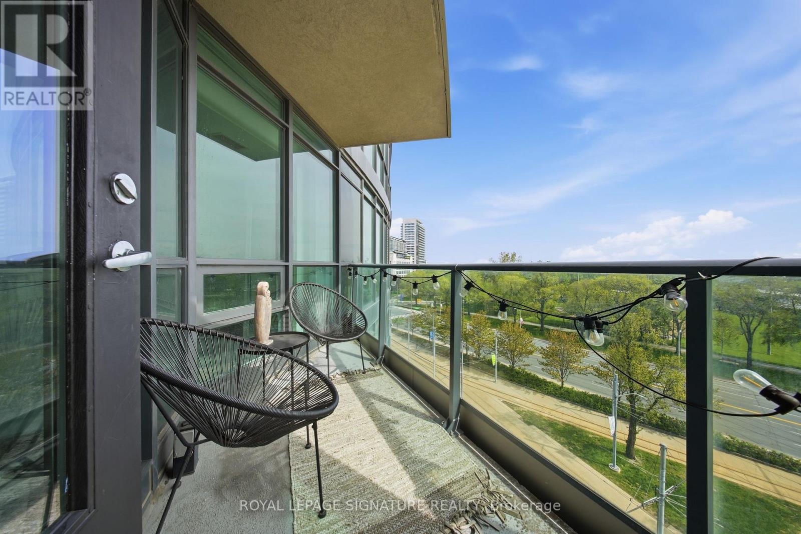 #705 215 FORT YORK BOULEVARD - 27