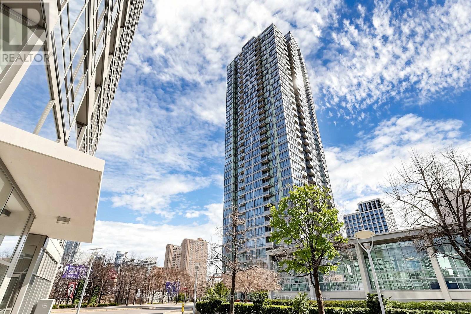 #1610 5 MARINER TERRACE - Image 2