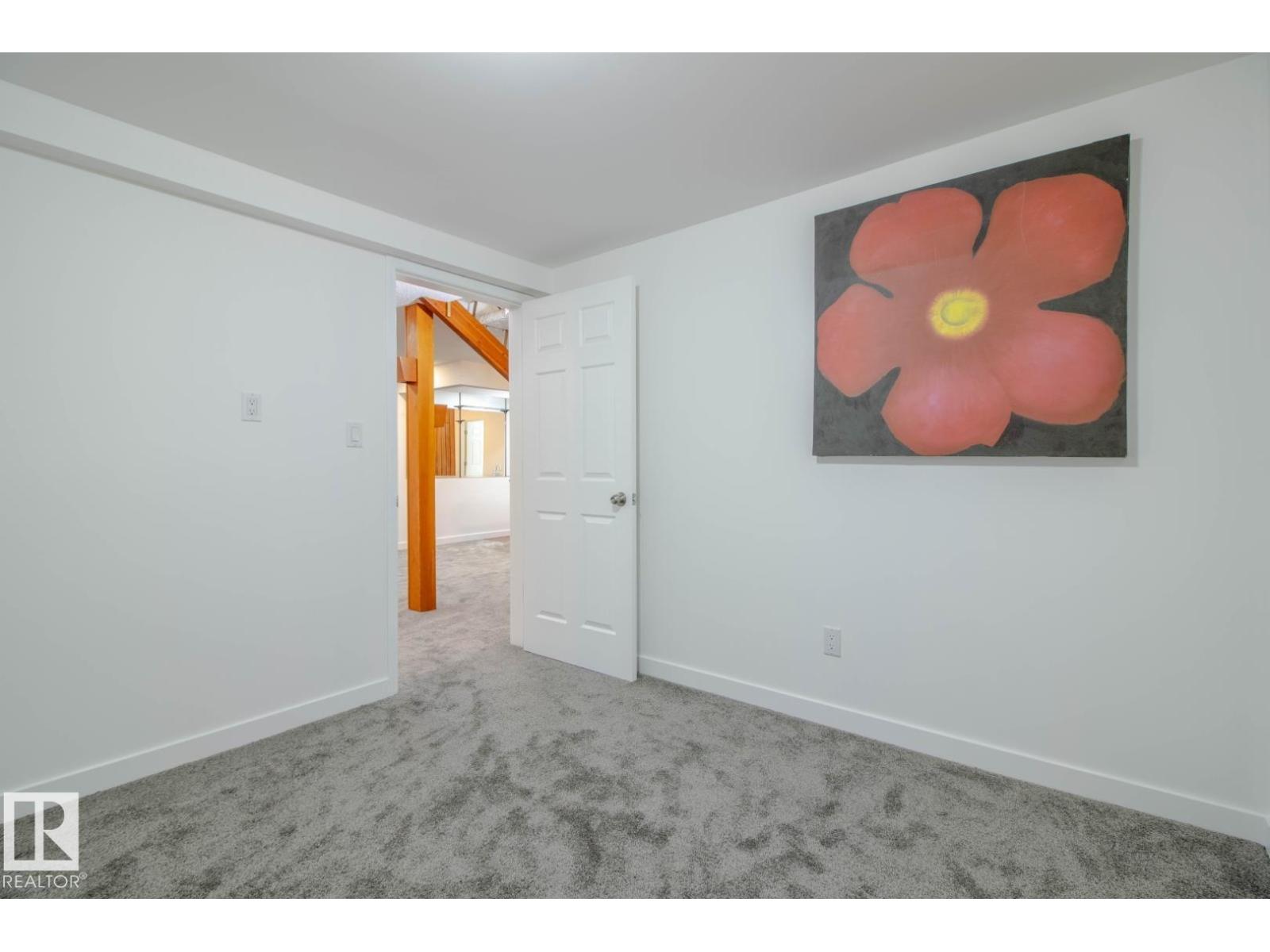 7007 10 AV NW - 42