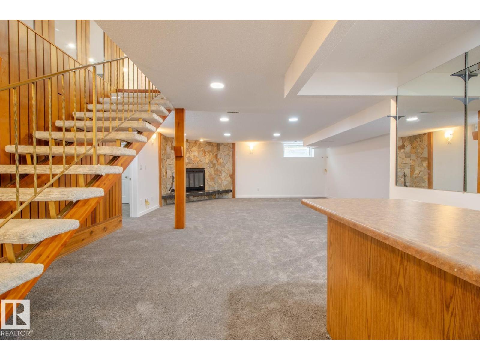 7007 10 AV NW - 38