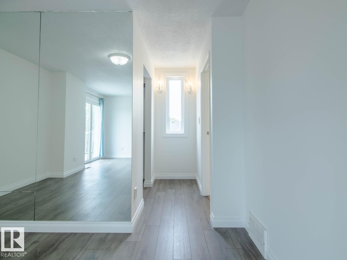 7007 10 AV NW - 35