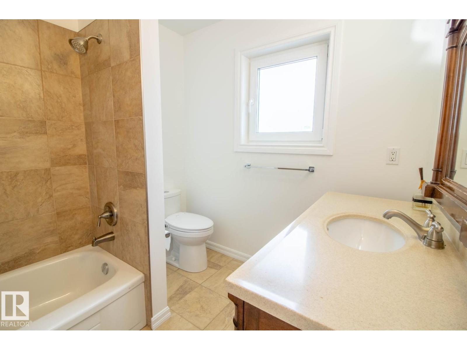 7007 10 AV NW - 25