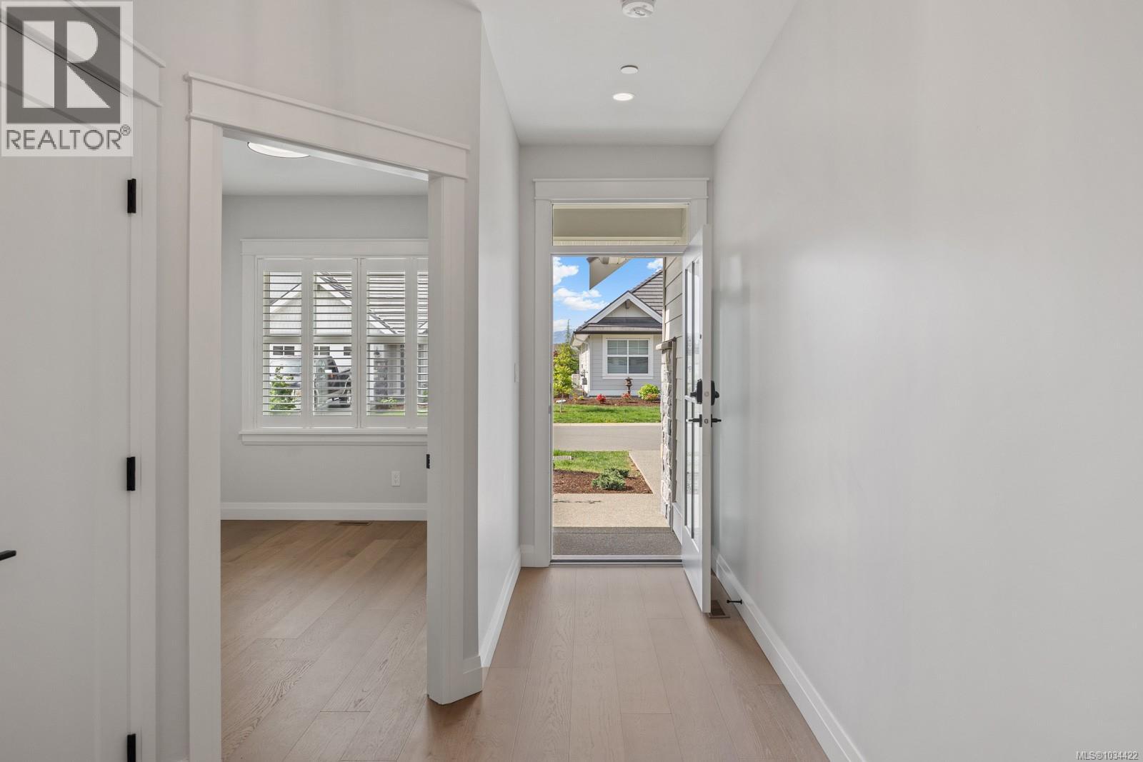 130 1444 Crown Isle Dr, Courtenay