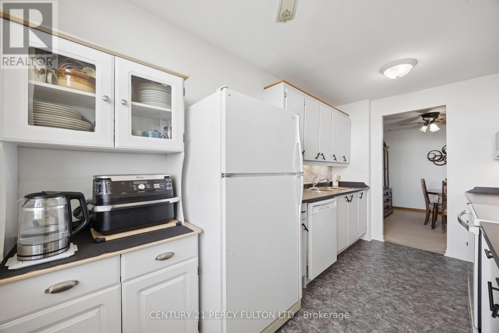 #PH9 66 FALBY COURT - 12