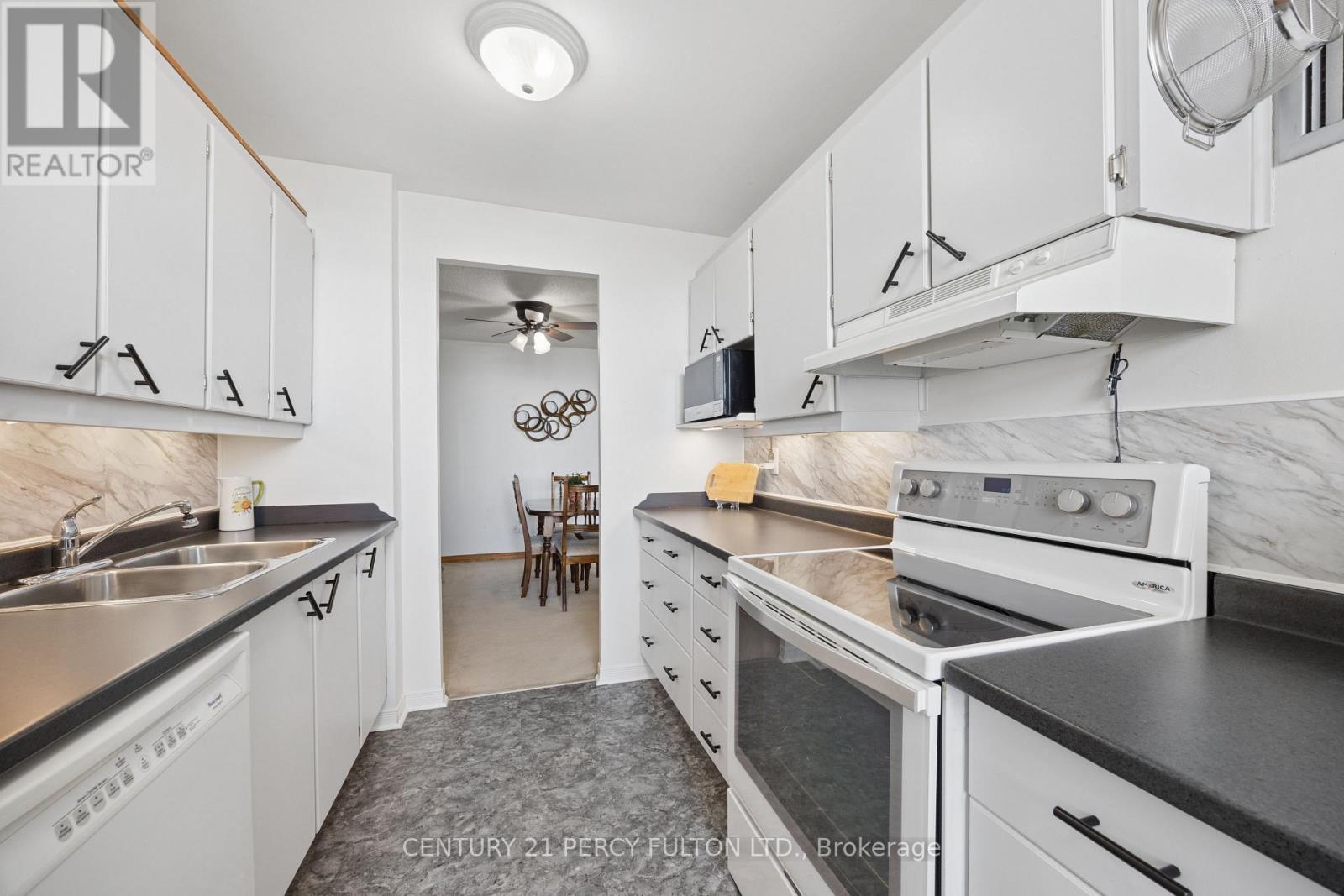 #PH9 66 FALBY COURT - 13