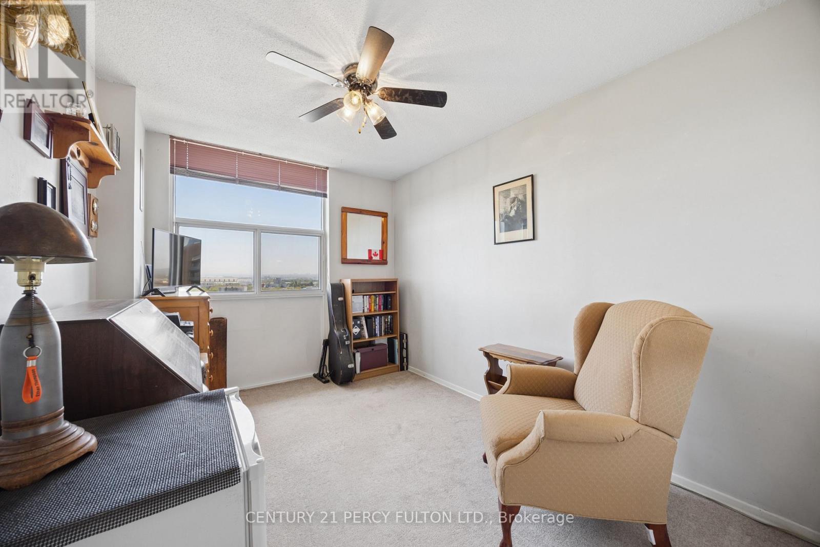 #PH9 66 FALBY COURT - 16