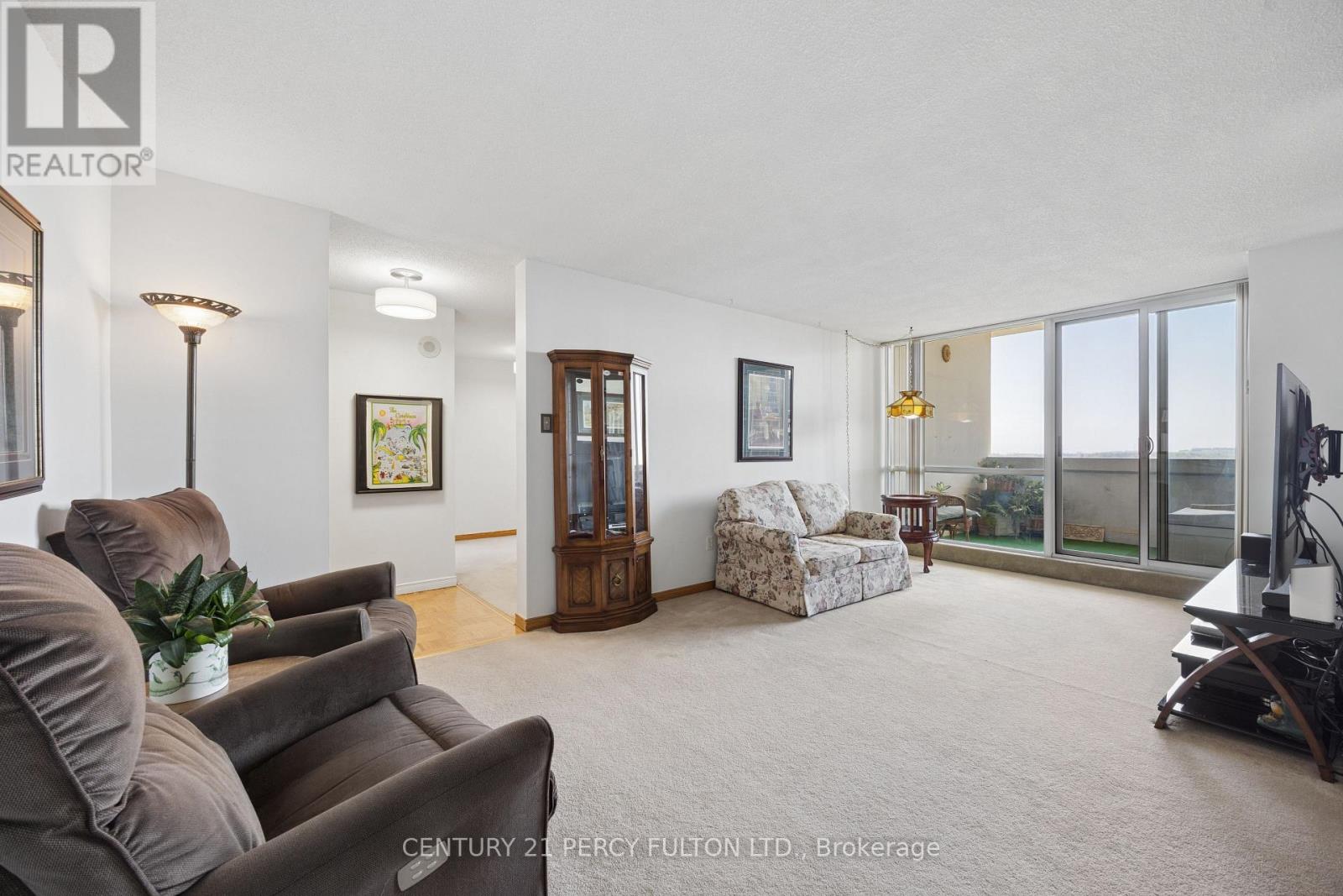#PH9 66 FALBY COURT - 5