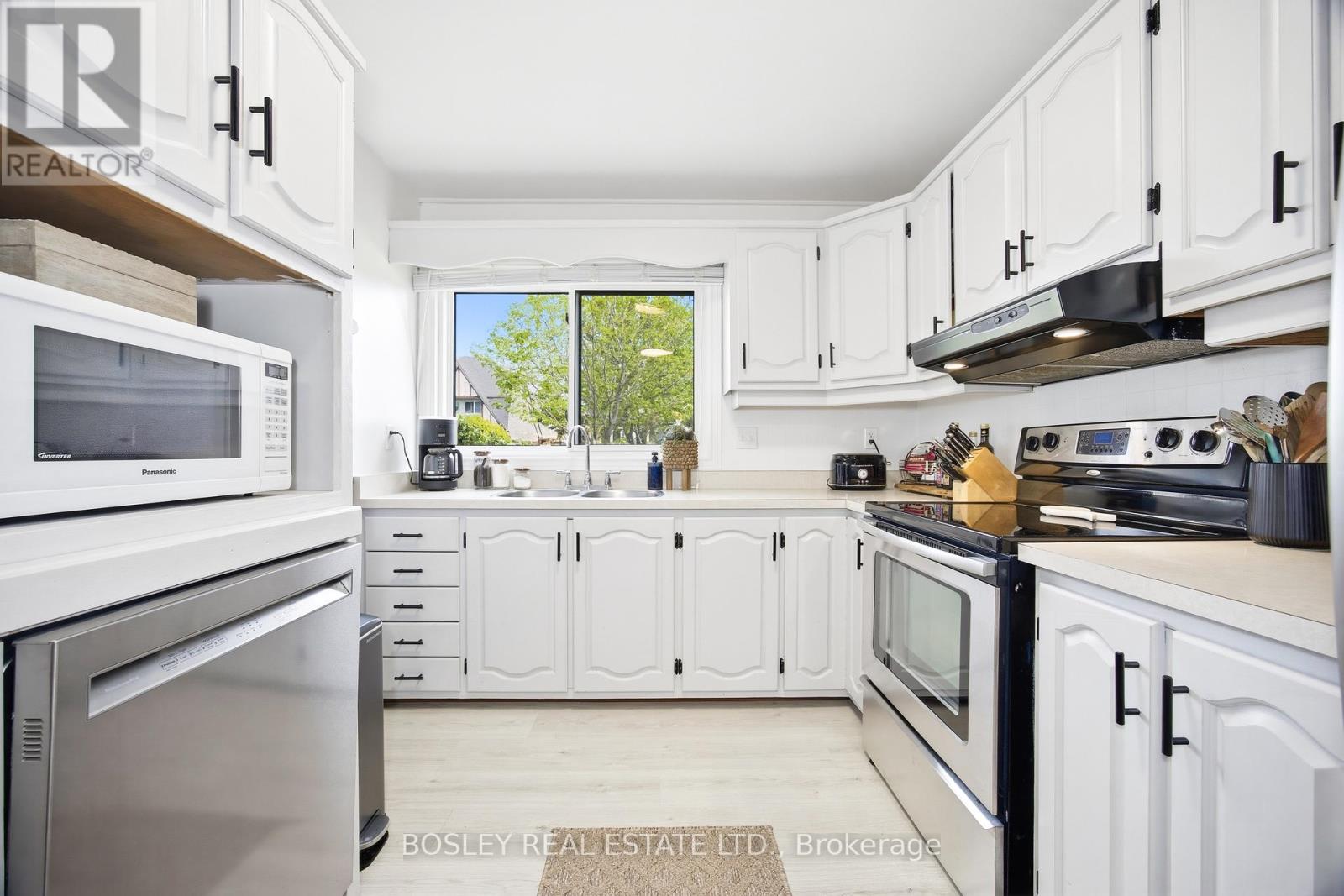 861 TRADDLES AVENUE - 10
