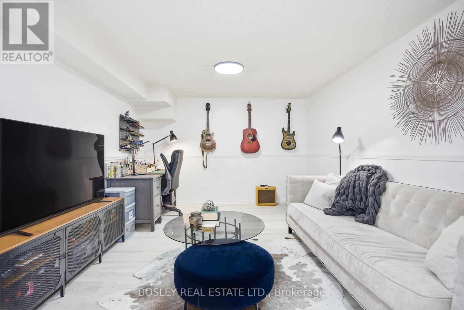861 TRADDLES AVENUE - 25