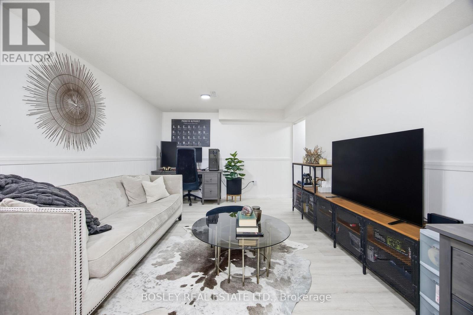 861 TRADDLES AVENUE - 27