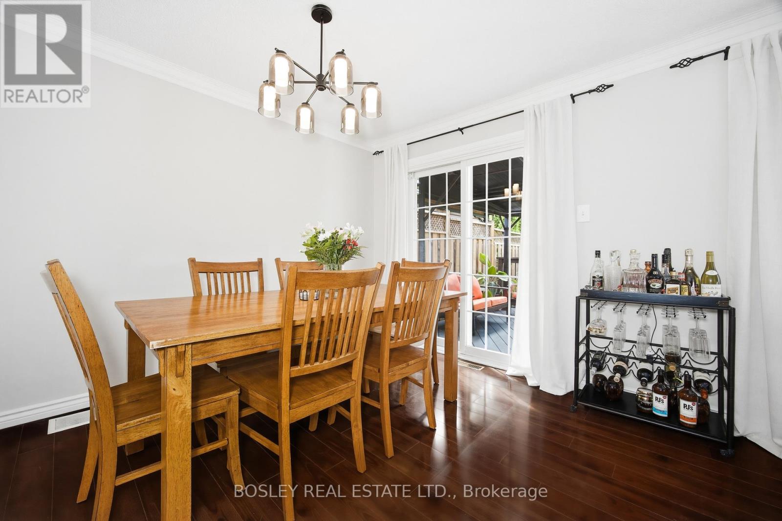 861 TRADDLES AVENUE - 6