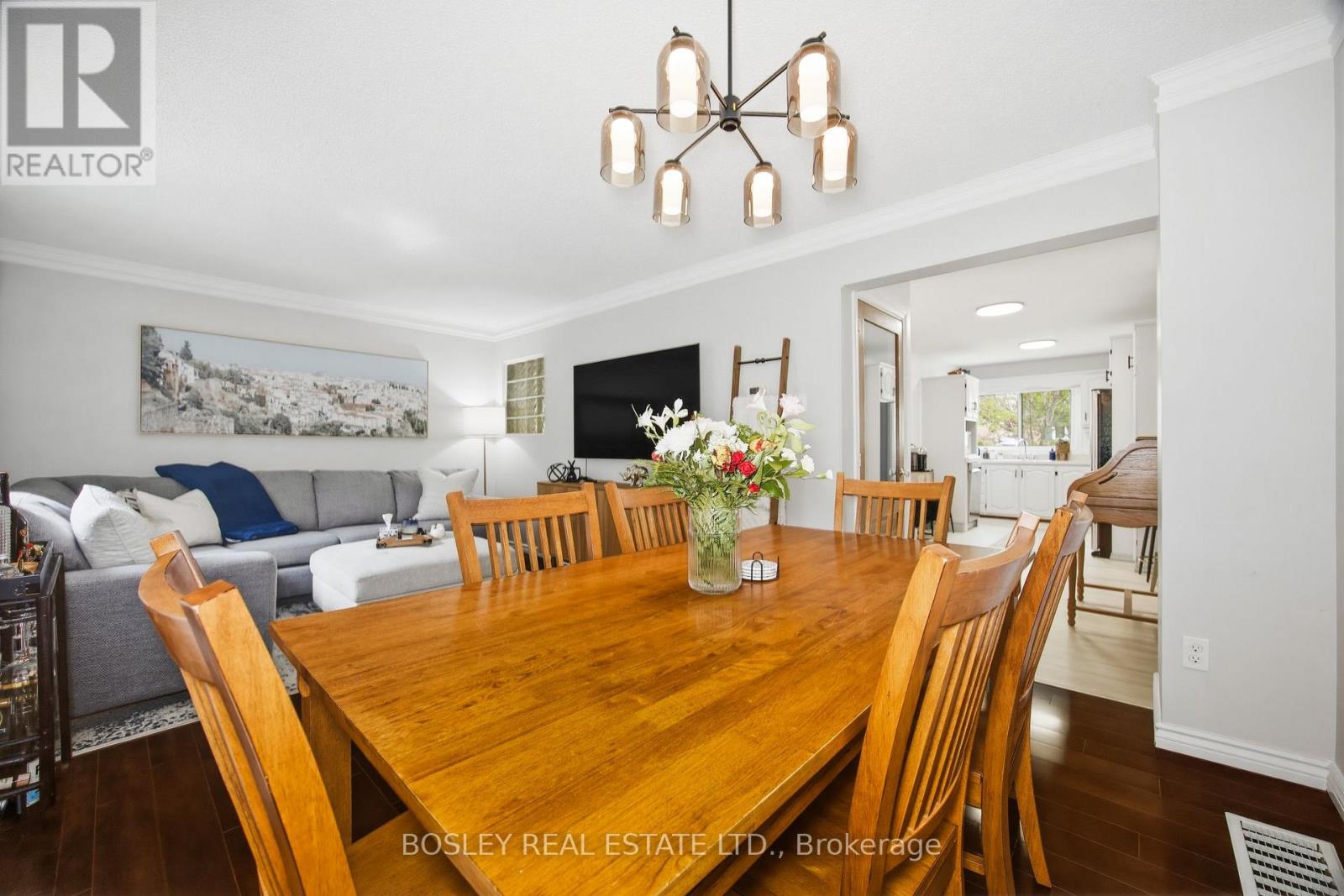 861 TRADDLES AVENUE - 7