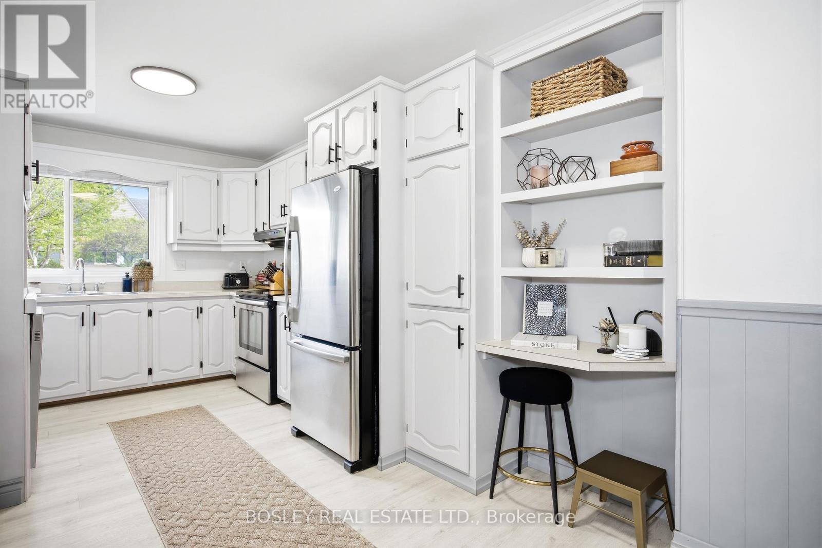 861 TRADDLES AVENUE - 8
