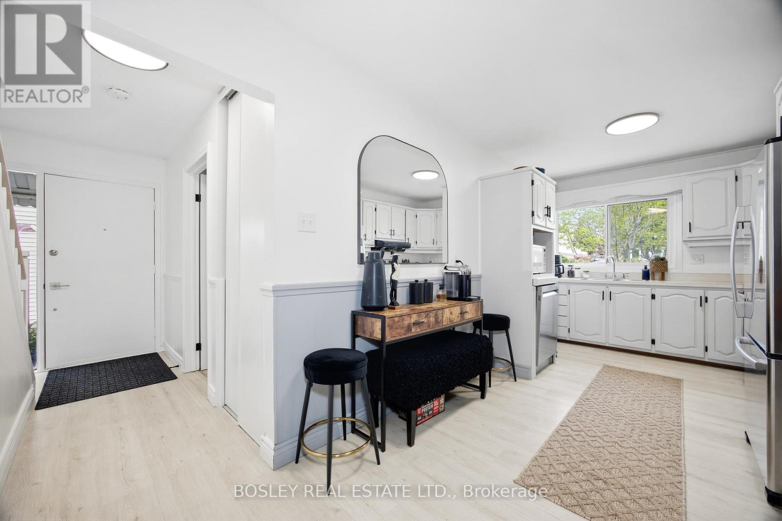 861 TRADDLES AVENUE - 9