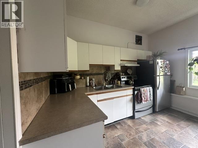 1653/55 FIFTH STREET - 33