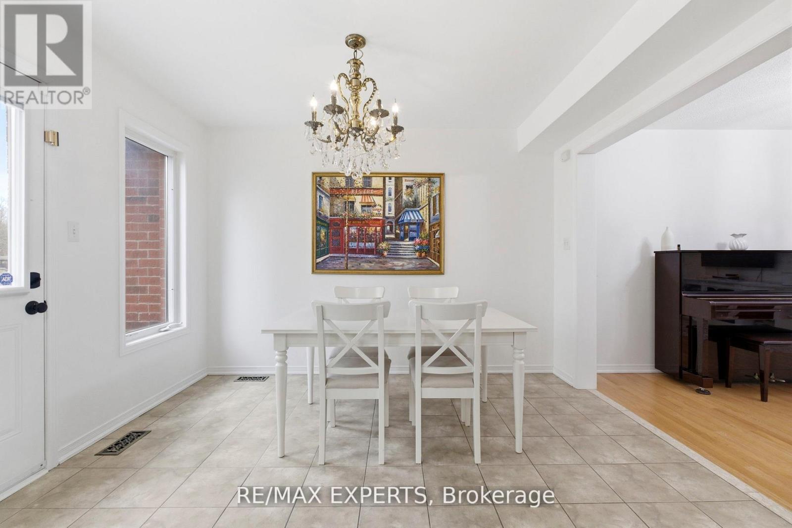 117 REVELSTOKE CRESCENT - 14