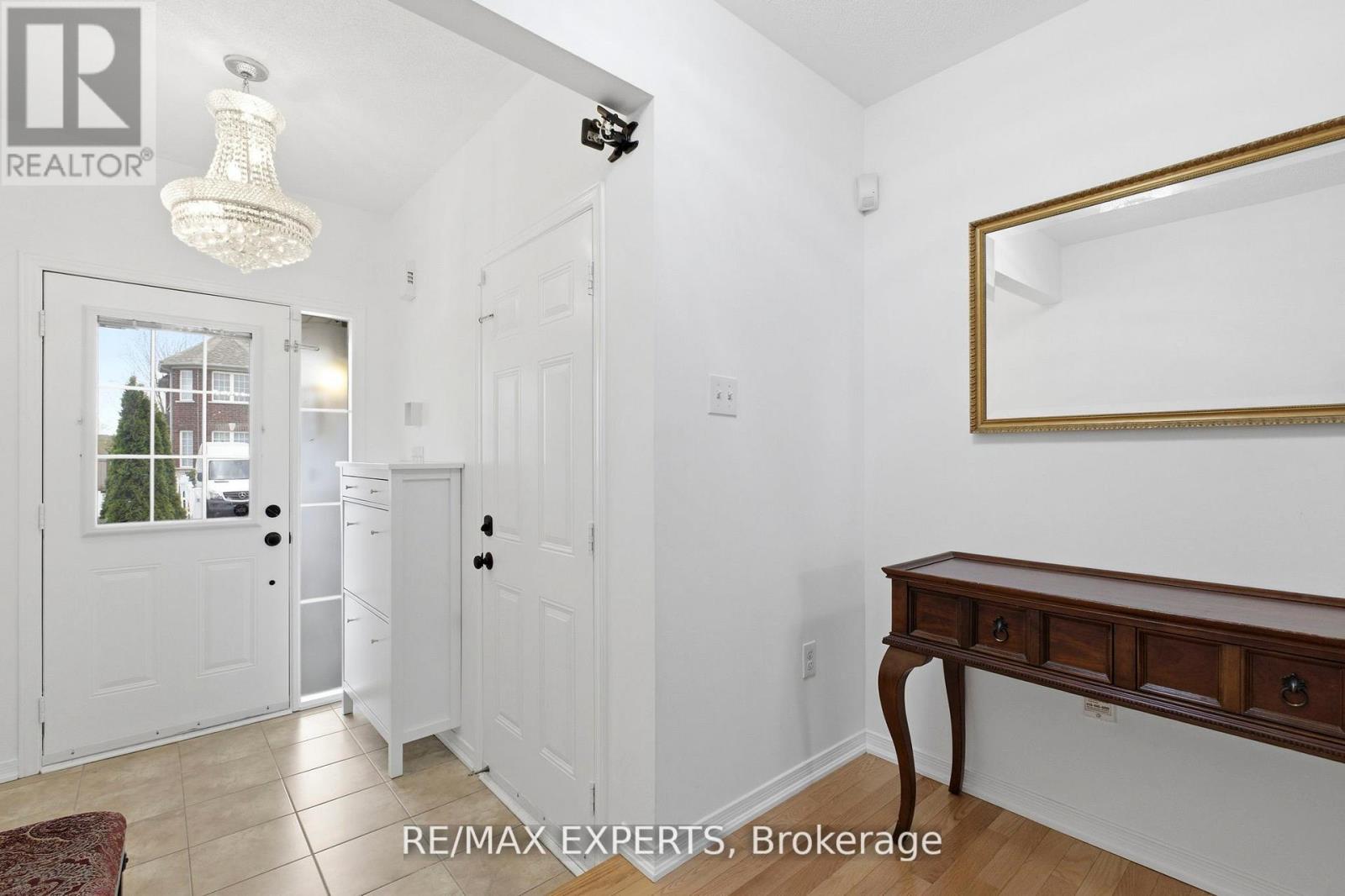 117 REVELSTOKE CRESCENT - Image 3
