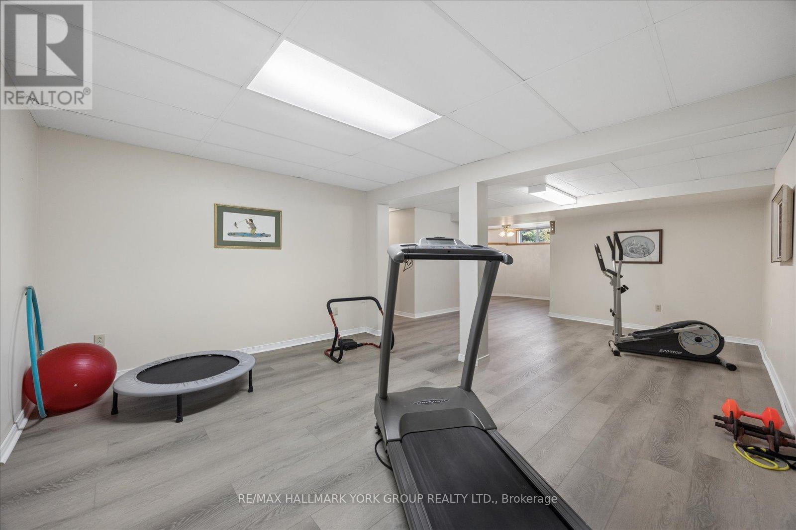 81 SAMUEL LOUNT ROAD - 38
