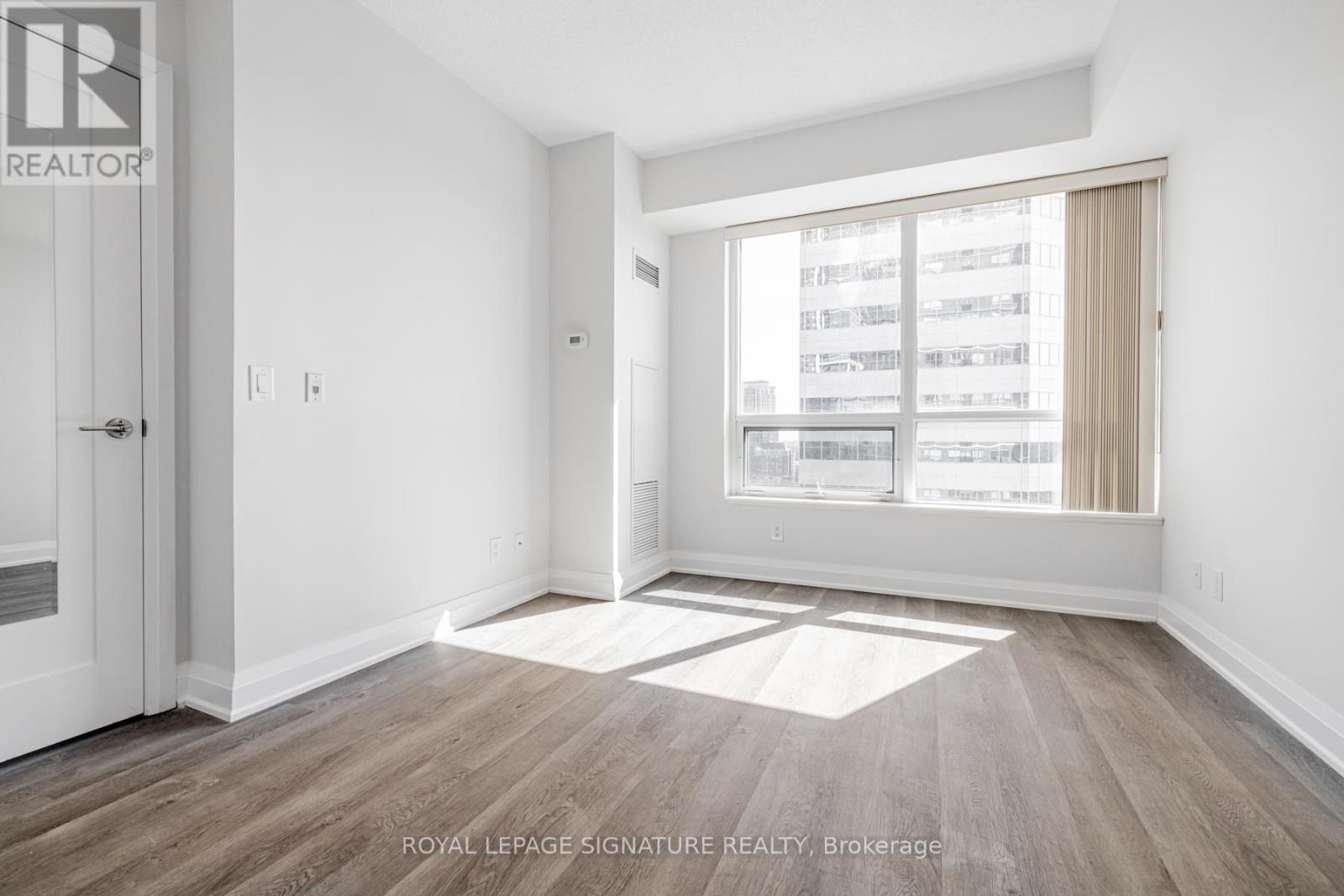 #1208 2 ANNDALE DRIVE - 16