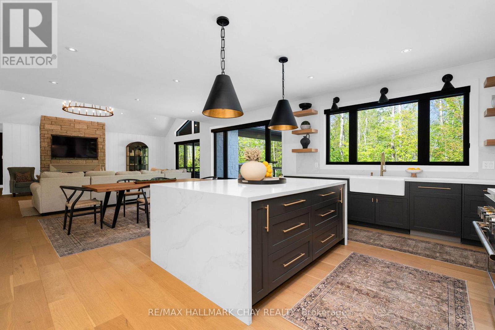 11 BYERS STREET - 10