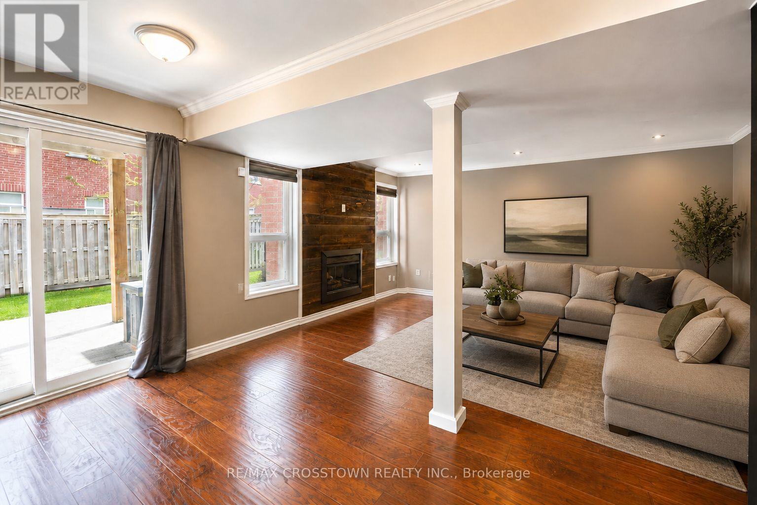 11 LUNDIGAN DRIVE - 17