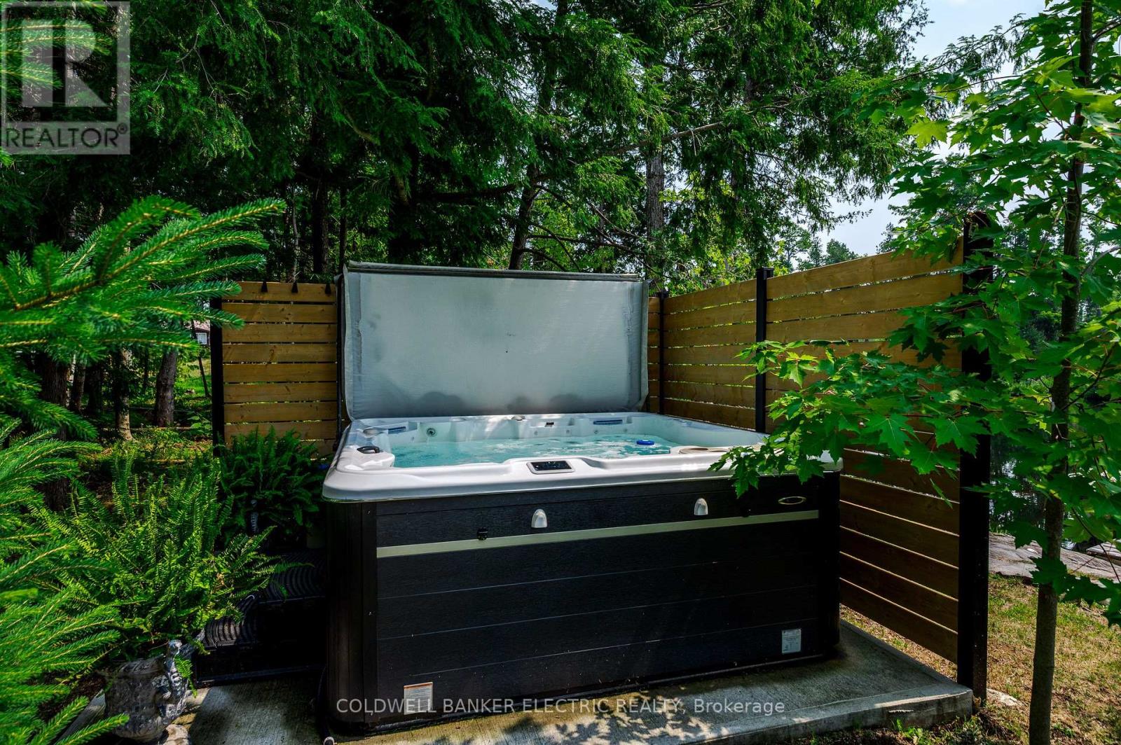 411 FIDLAR GLEN ROAD - 30