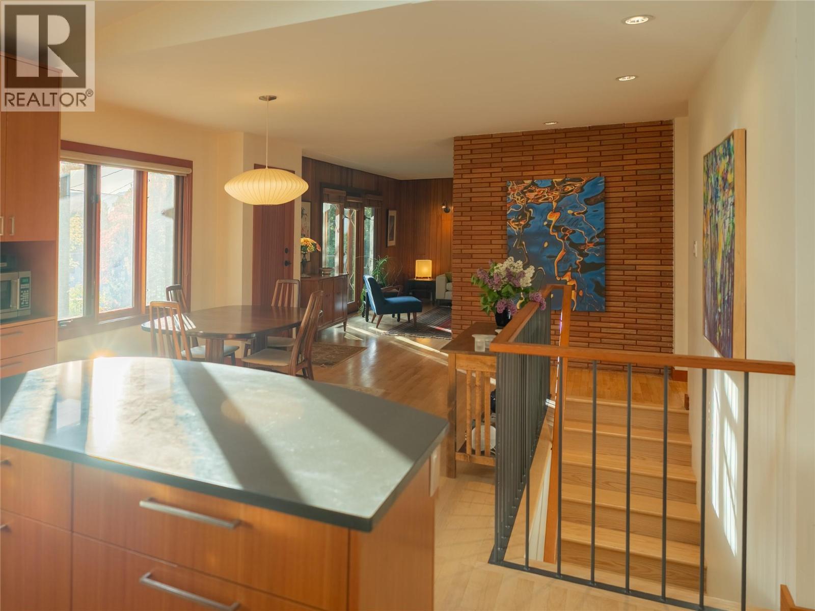 1921 Kootenay Street - 18
