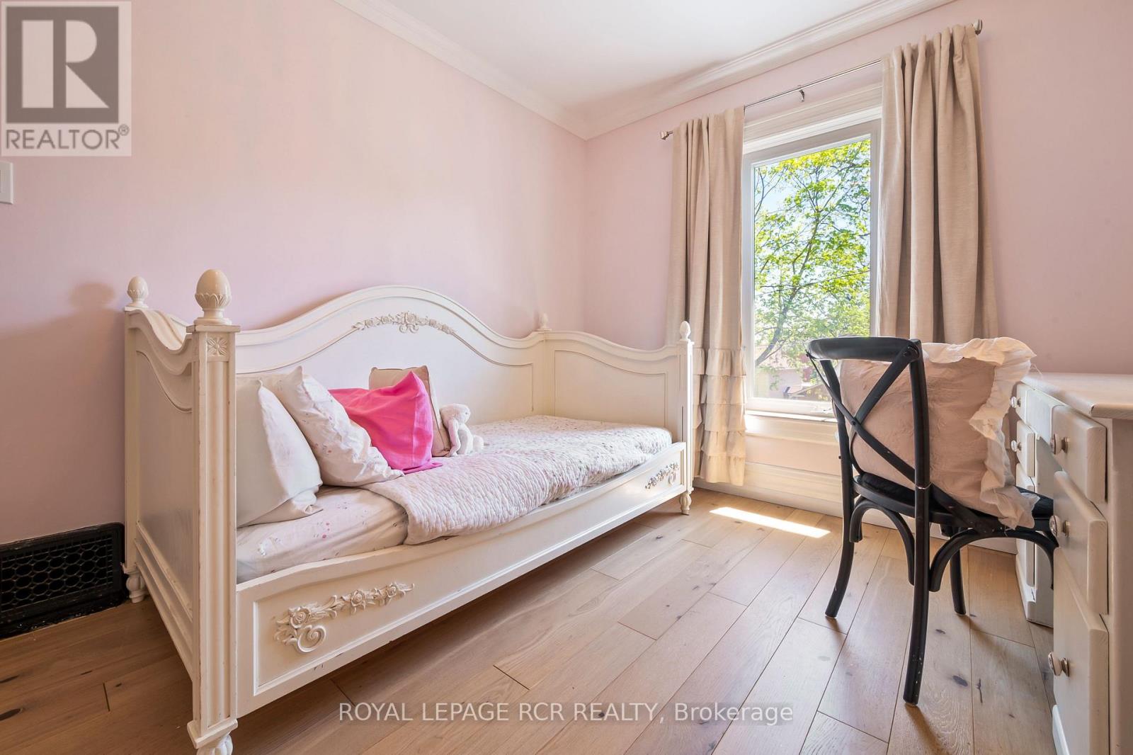 6 YORK STREET - 33
