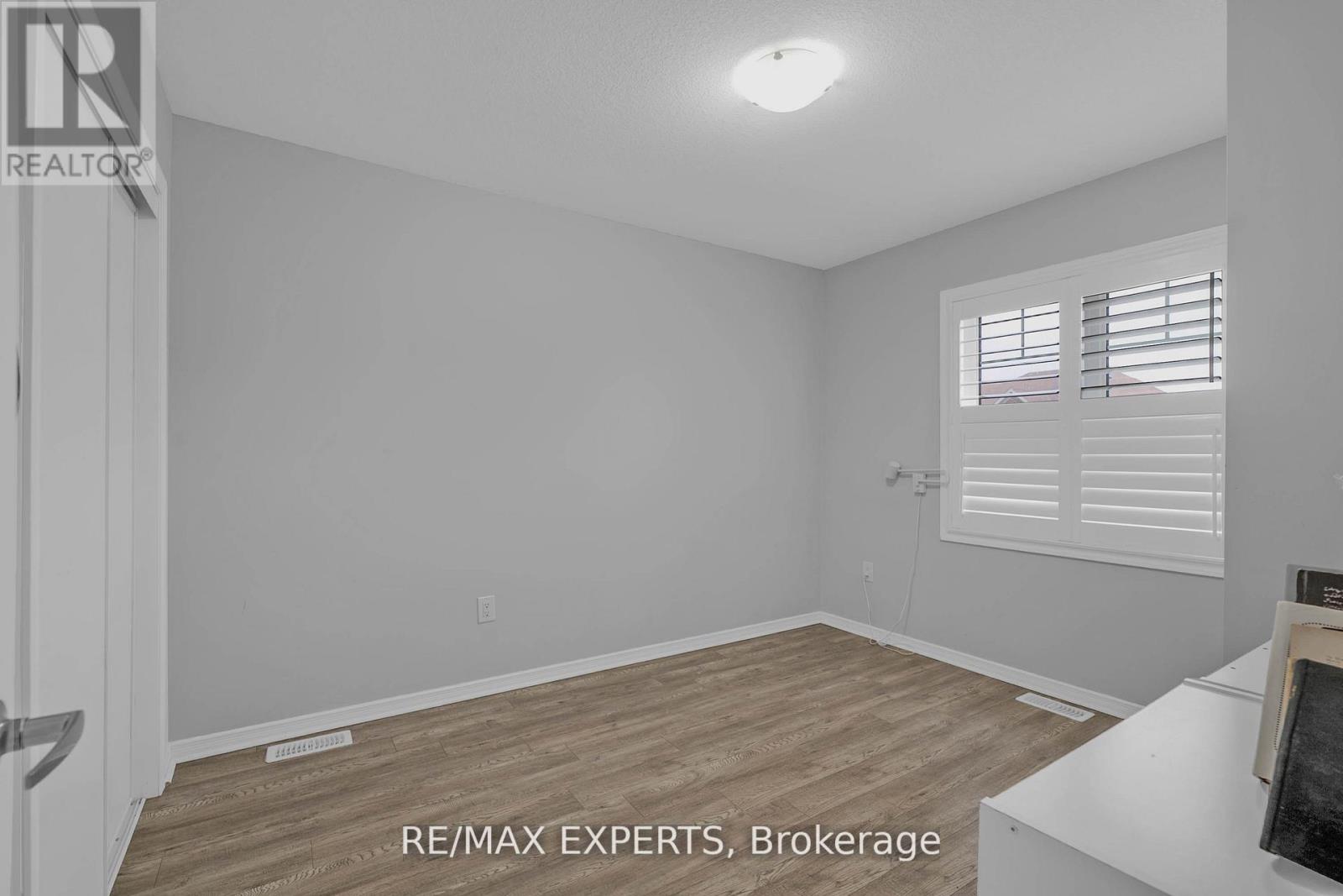 22 HOOVER ROAD - 24
