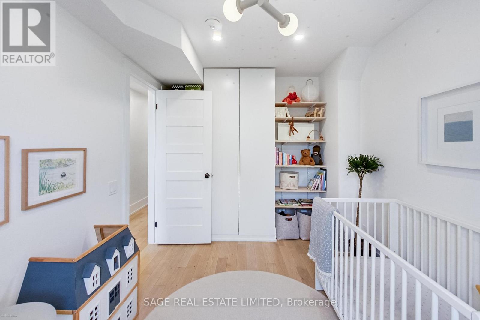88 GALLEY AVENUE - 26