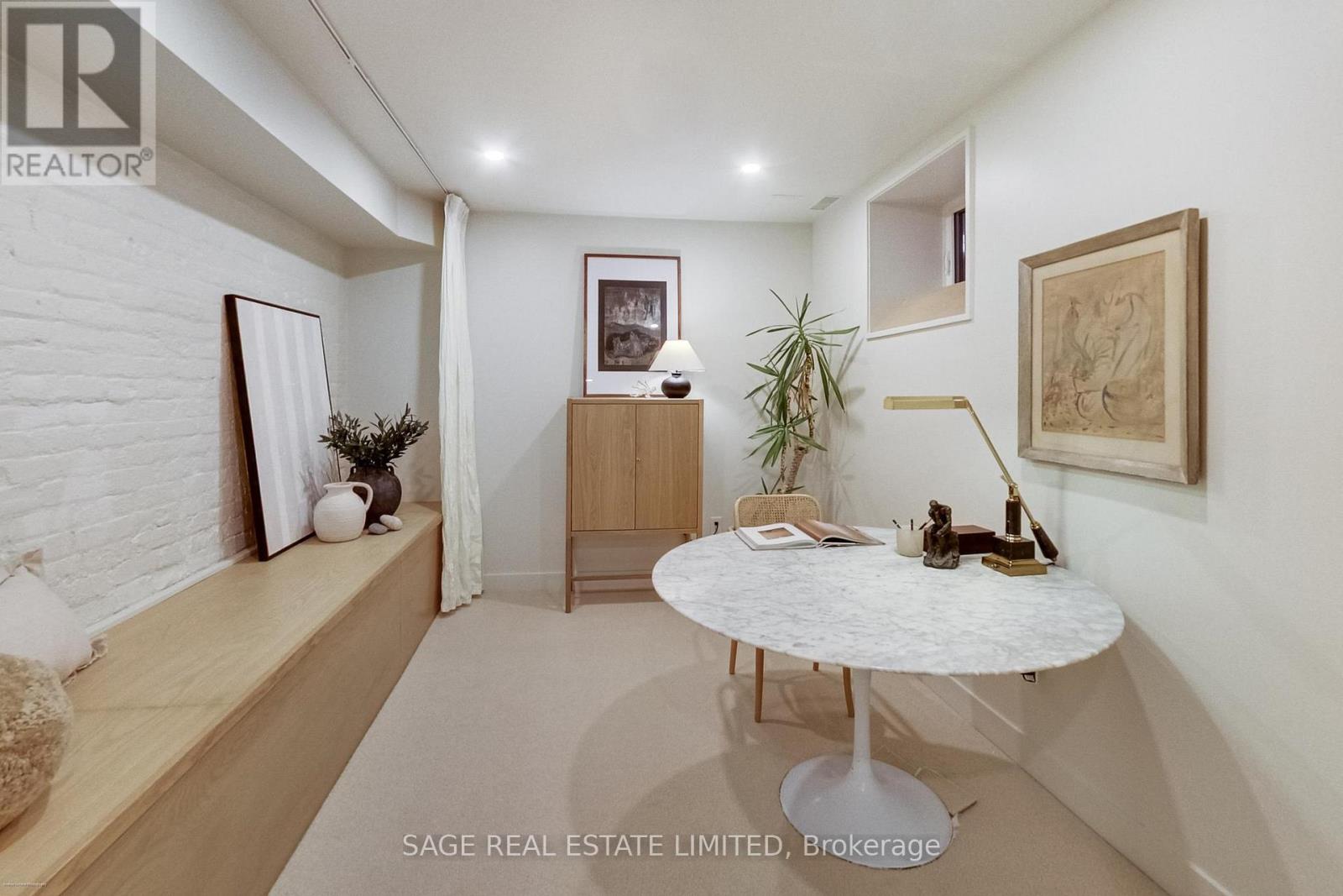 88 GALLEY AVENUE - 39