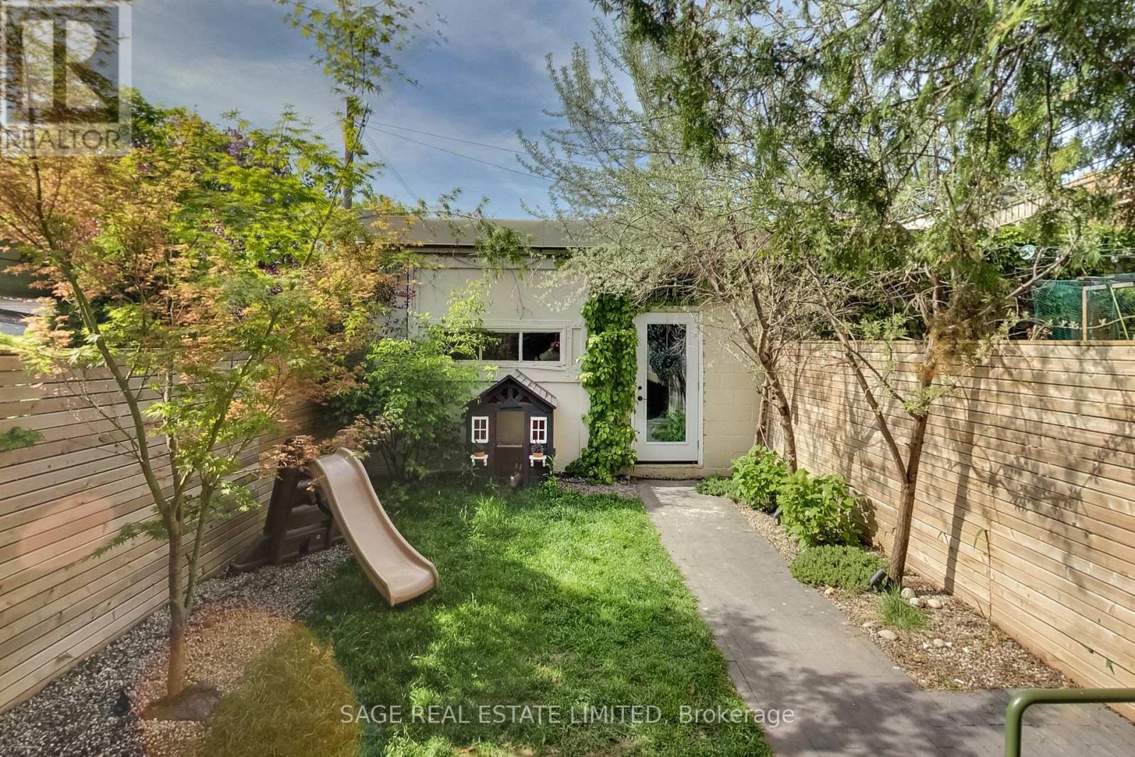 88 GALLEY AVENUE - 44