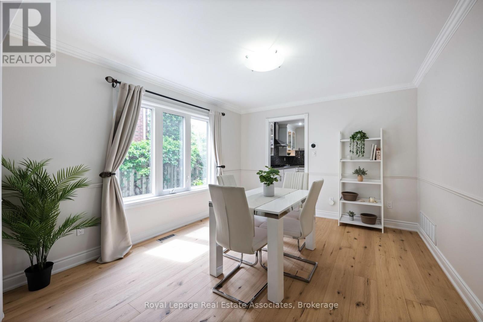7 NIXON CRESCENT - 9