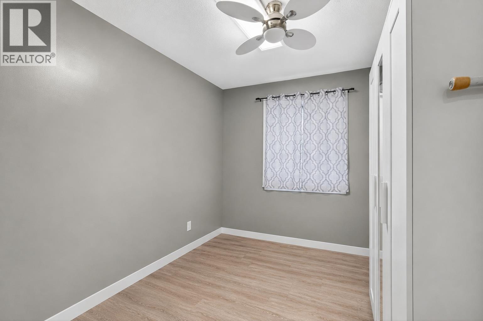 206 Falcon Avenue - 10