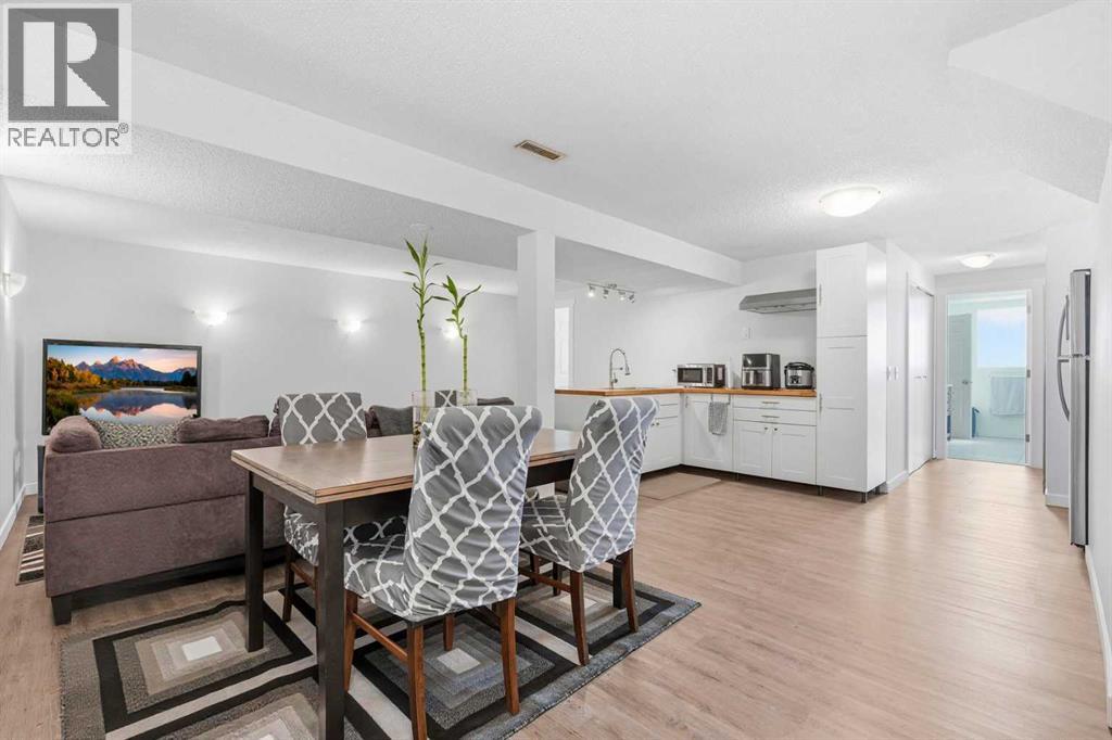 1420 Marlyn Way NE - 21