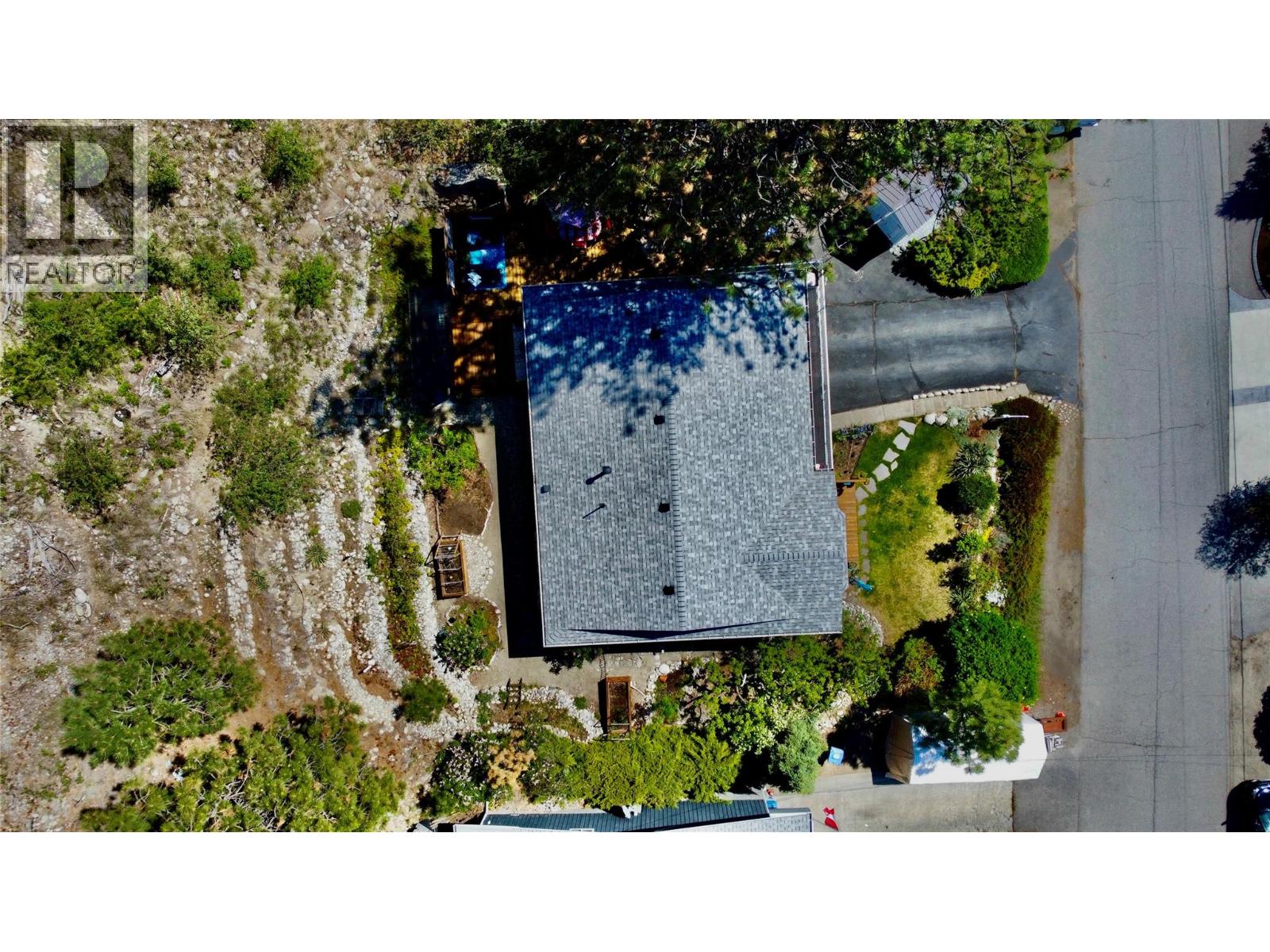 4138 4th Avenue - 67