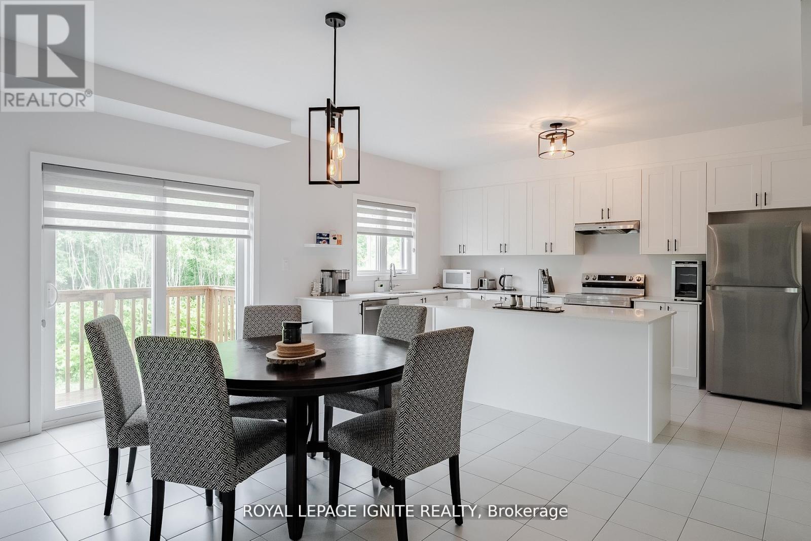 19 BUTTERNUT DRIVE - 15