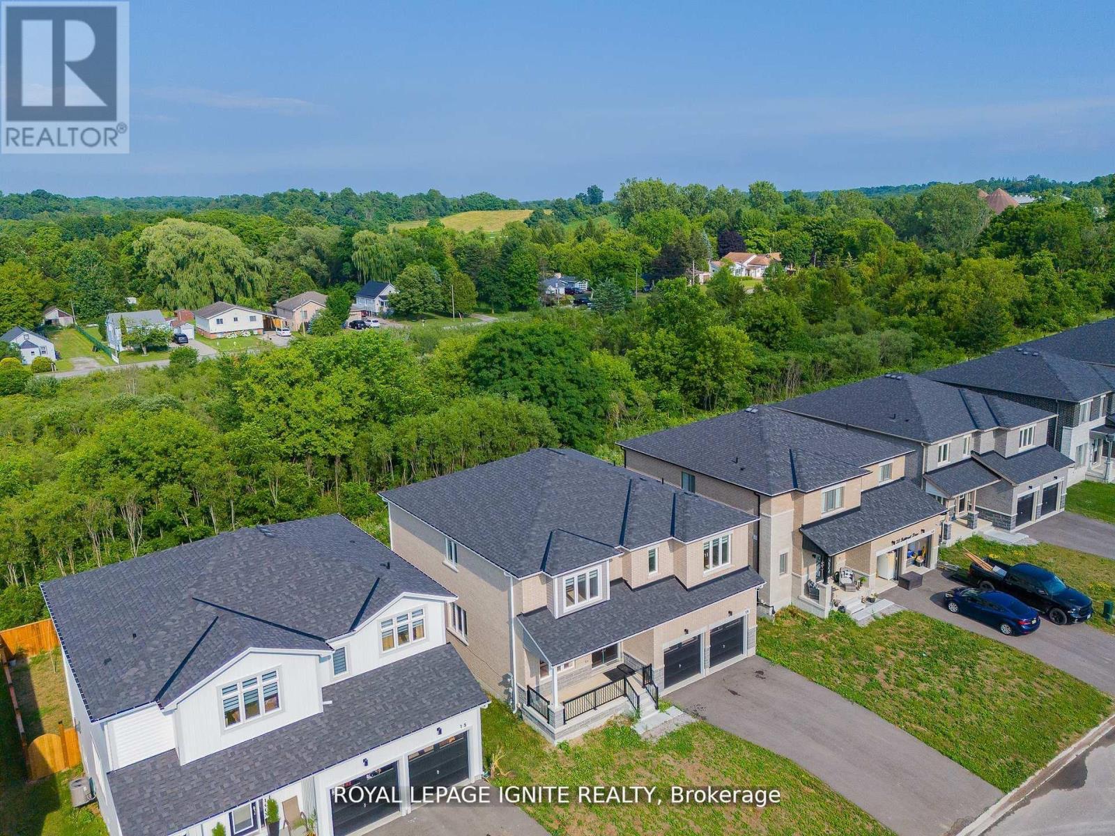 19 BUTTERNUT DRIVE - 46