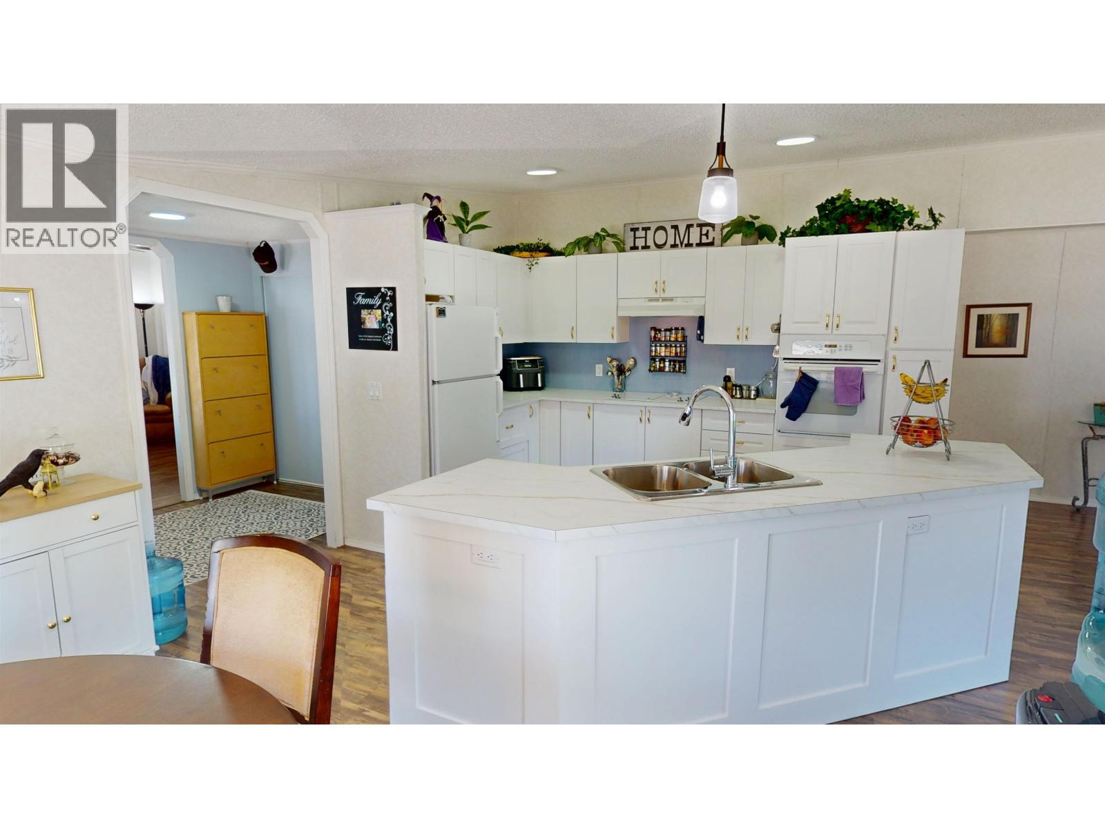 1302 MOUNTAIN ASH ROAD - 10