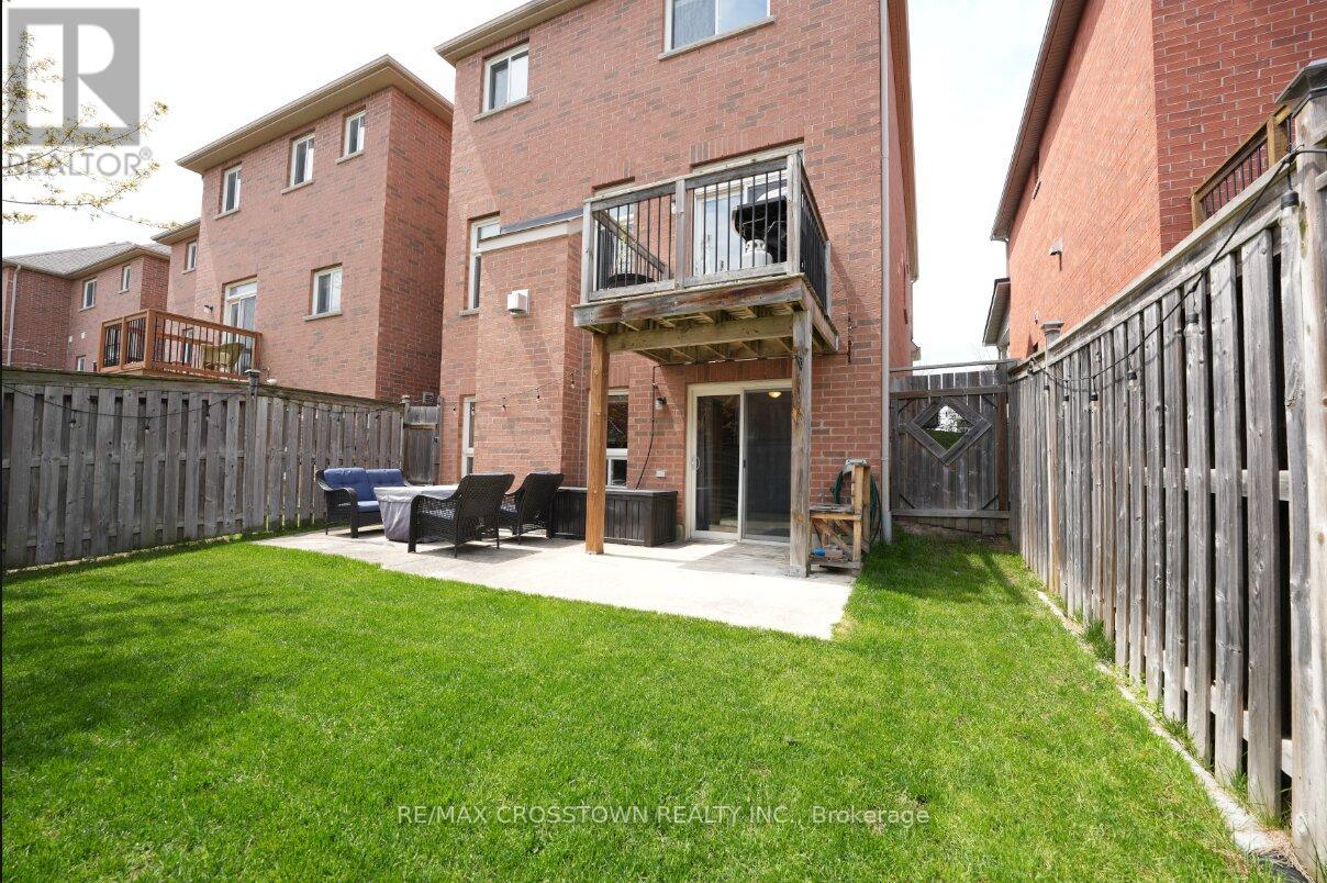 11 LUNDIGAN DRIVE - 25