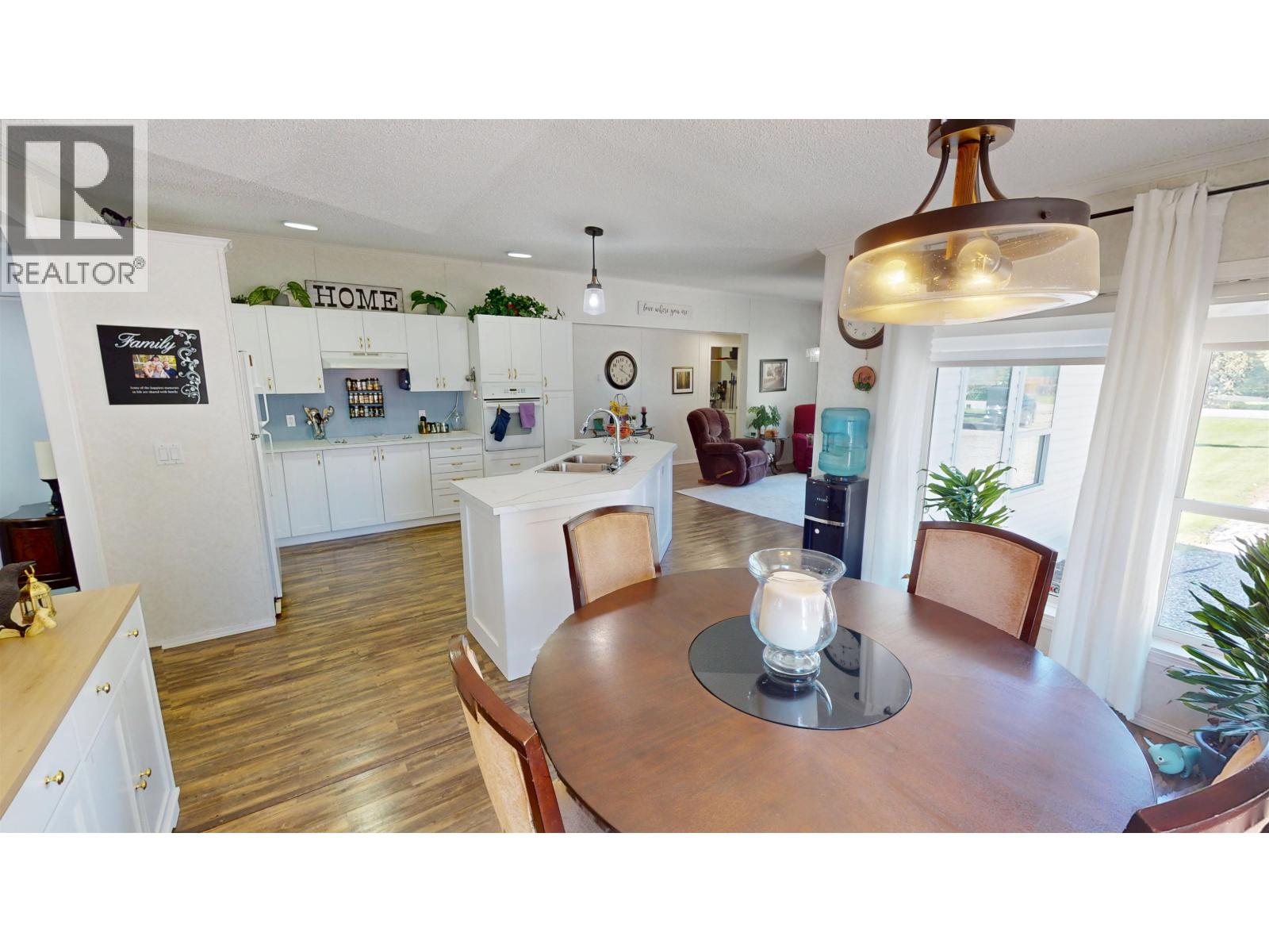 1302 MOUNTAIN ASH ROAD - 6