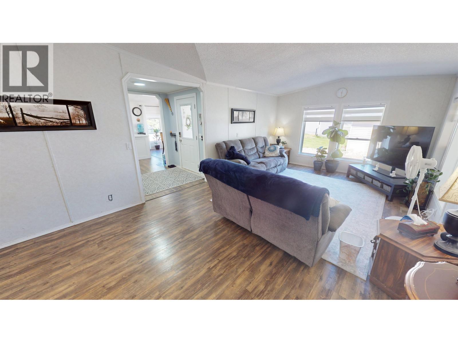 1302 MOUNTAIN ASH ROAD - 21