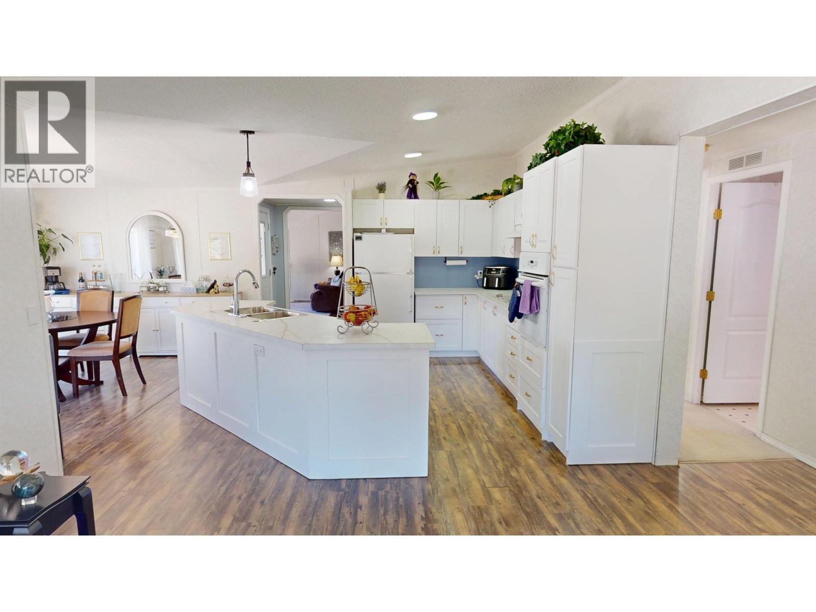 1302 MOUNTAIN ASH ROAD - 9