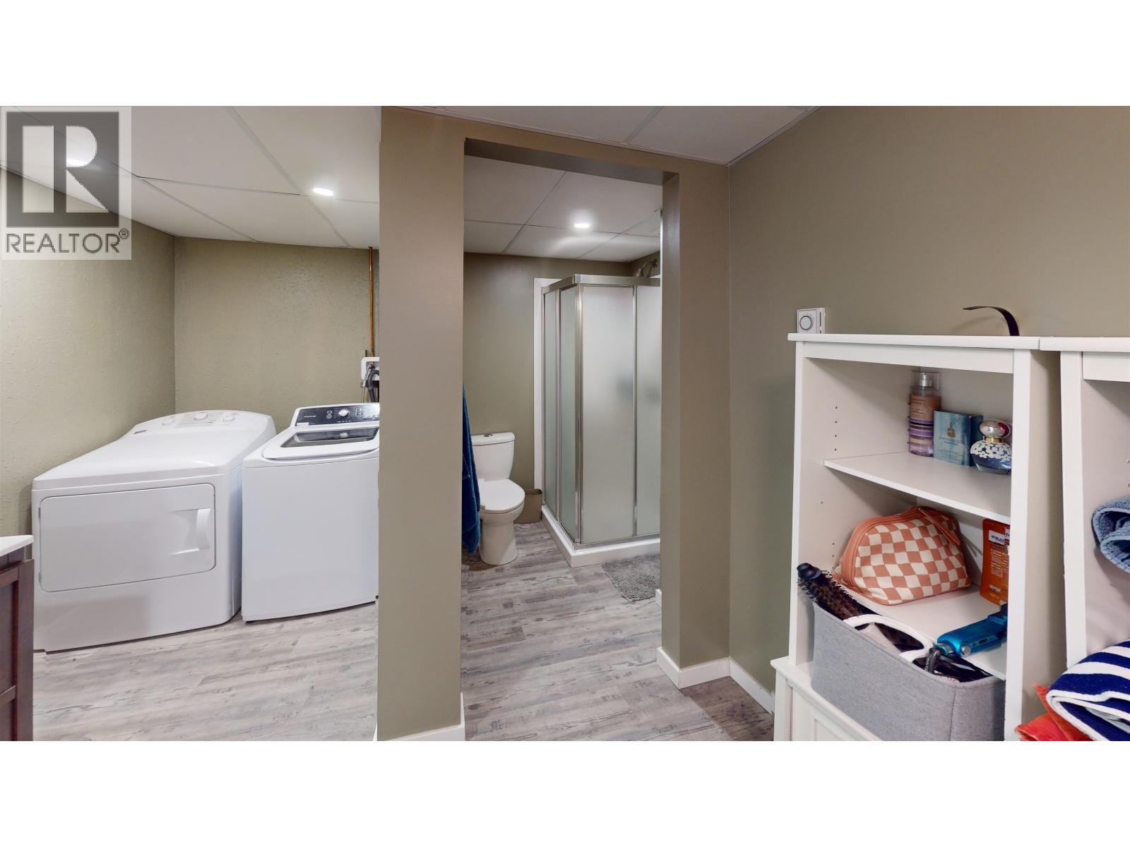 140 LEONARD STREET - 32
