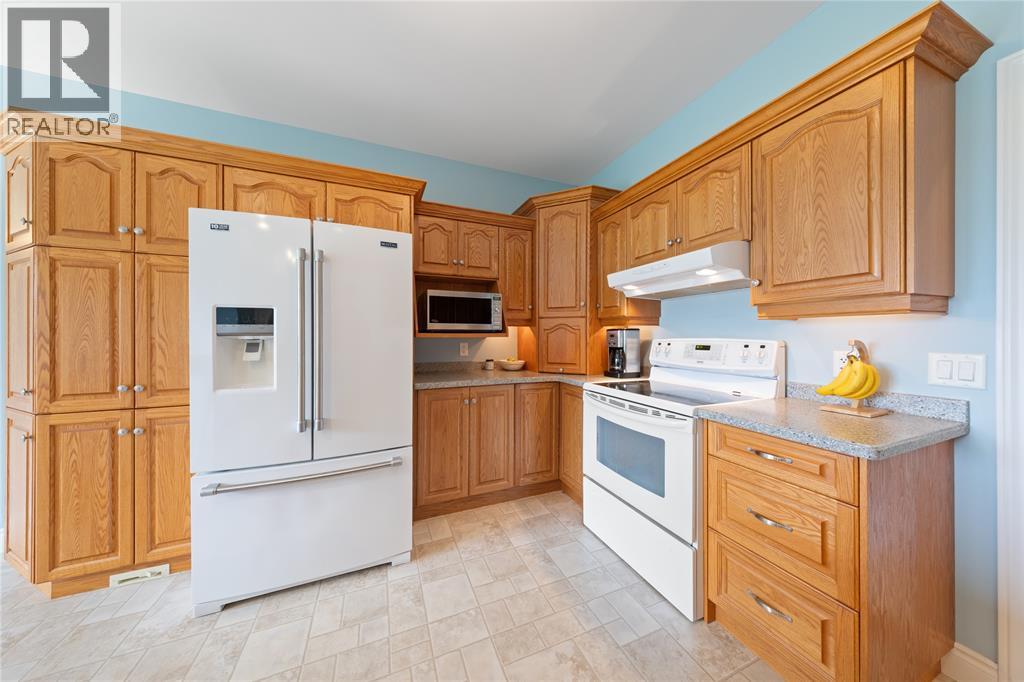 3633 EGREMONT ROAD - 12