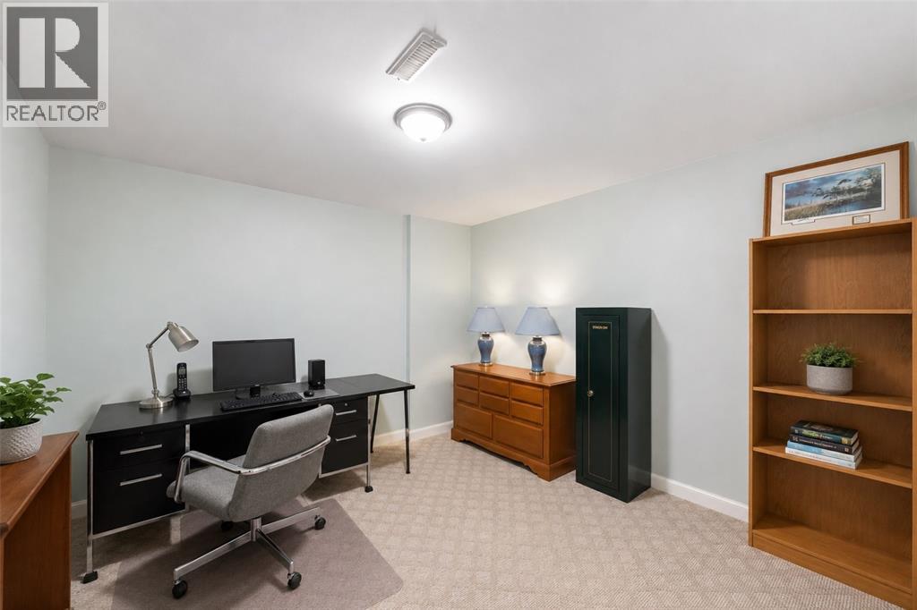 3633 EGREMONT ROAD - 30
